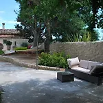 Chateau Sainte Colombe Saint-Geniès-des-Mourgues