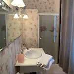 Chateau Sainte Colombe Bed & Breakfast Saint-Geniès-des-Mourgues