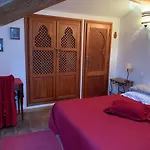 Chateau Sainte Colombe Bed & Breakfast