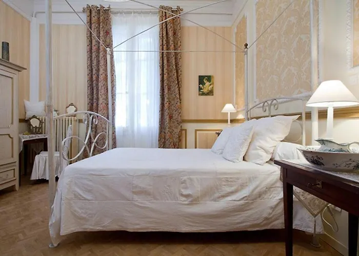 Chateau Sainte Colombe Saint-Geniès-des-Mourgues