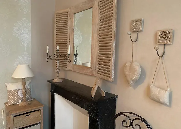 Chateau Sainte Colombe Saint-Geniès-des-Mourgues