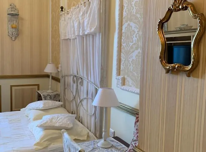 Chateau Sainte Colombe Nocleg ze śniadaniem Saint-Geniès-des-Mourgues